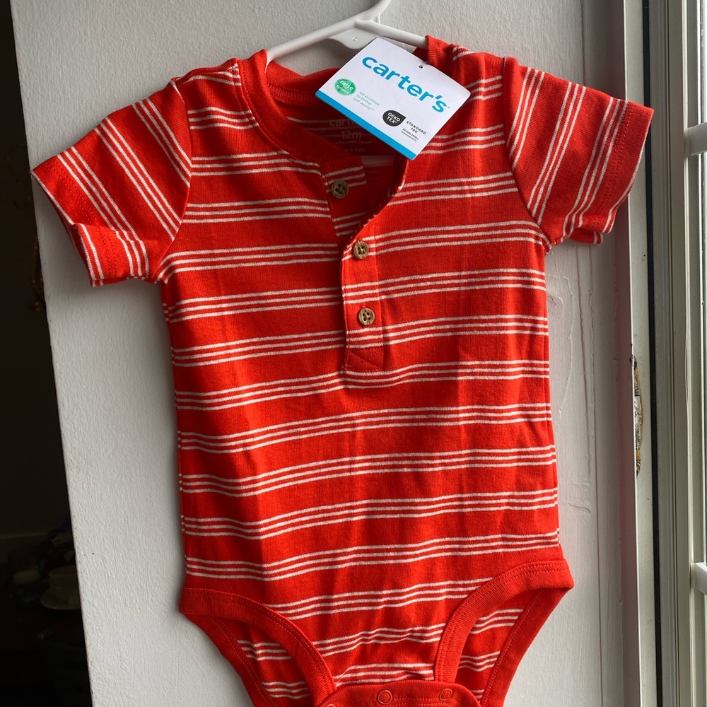 NWT Carter’s onesie 12m